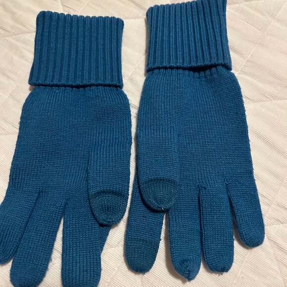 Blue Coach Gloves - Picture 2 of 3